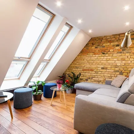 Daire The Cozy Attic In The City Center